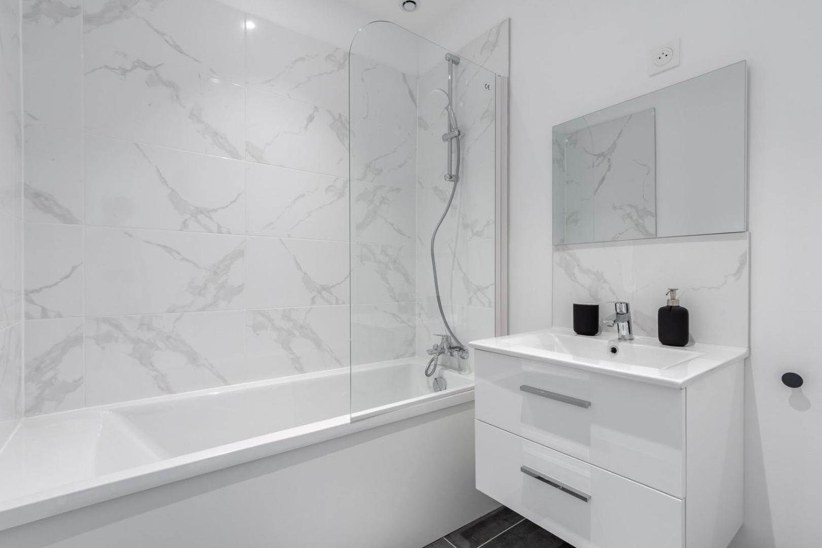 Charming Through-Apartment Renovated And Equipped! Marcq-en-Baroeul Exterior photo